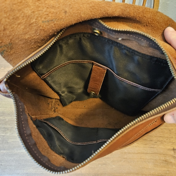 Duluth Trading Lifetime Leather Convertible Backpack Shoulder Bag Brown - Picture 9 of 13